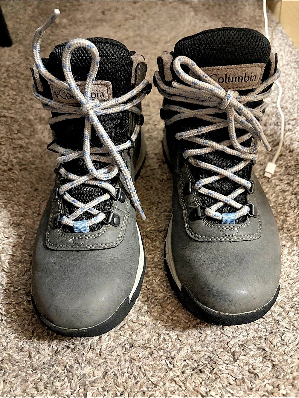 Columbia Newton Ridge Plus Waterproof Amped Hiking Boots Black & Gray US 8